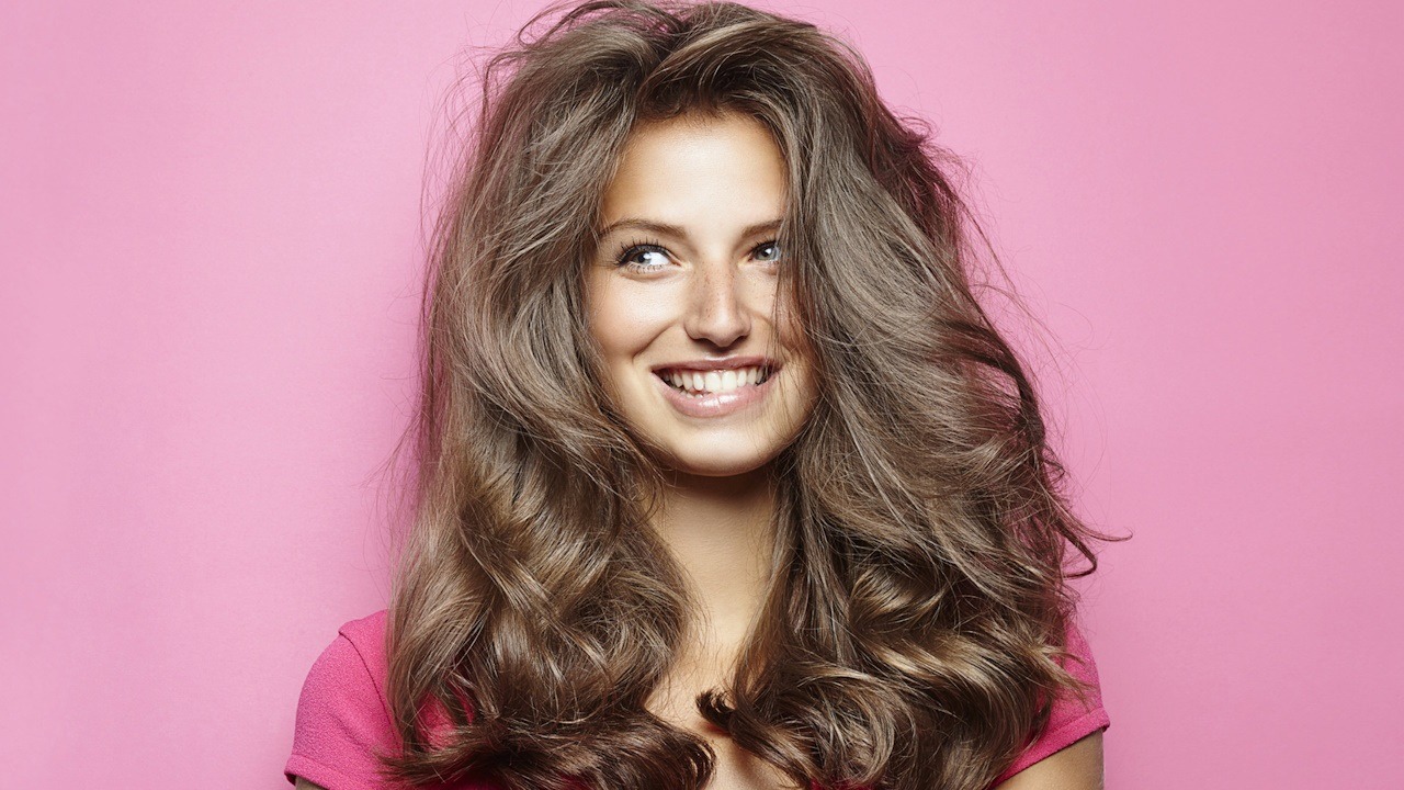 10 astuces pour faire pousser les cheveux plus vite