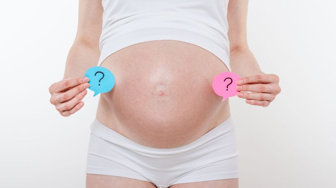 Identifier les signes révélateurs pour savoir si j'attends une fille ou un garçon.